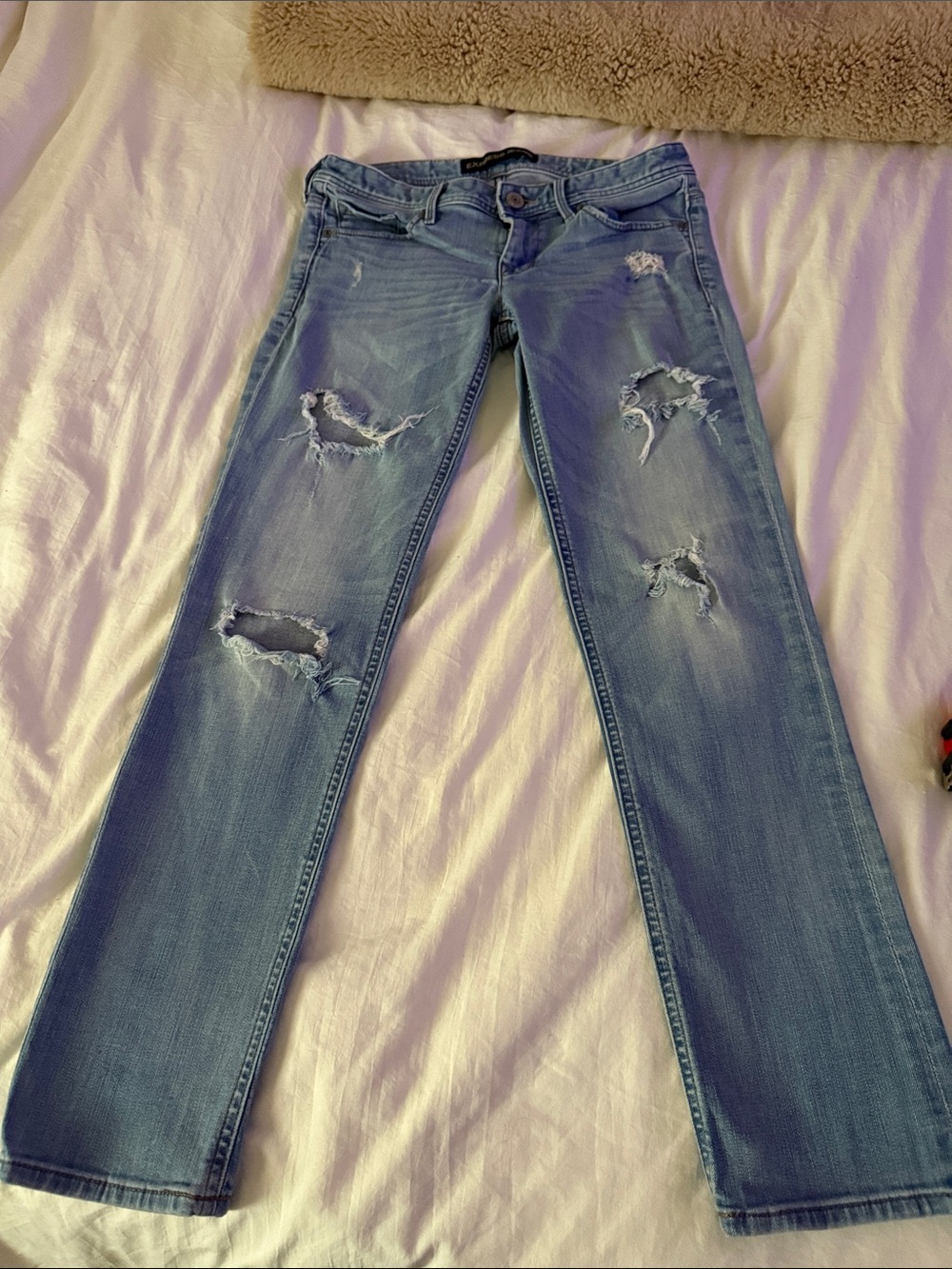 Express Women's Distressed Straight Leg Jeans - Blue